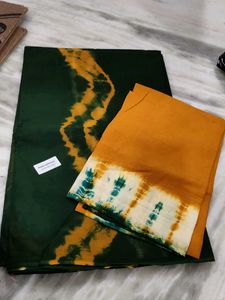 Maroon And Mustard Tie An Dye Saree
