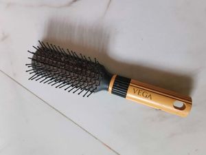 Makeup Brush And Comb