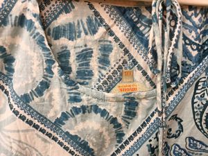 Brand New Blue &amp; White Paisley Kurti - XXL Size