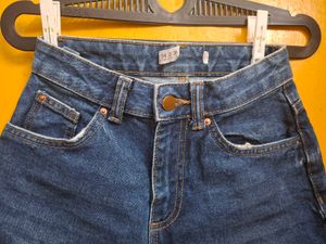 Women&#39;s Denim Shorts