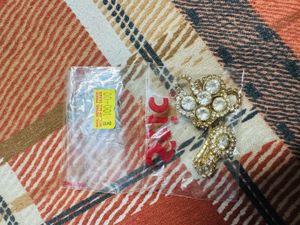 Saree Brooch Golden
