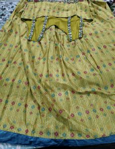 Elegant Yellow Ethnic Gown