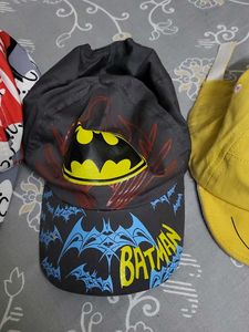 Caps