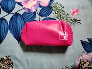 Hurry All New Elle18 Makeup Kit On Sale!