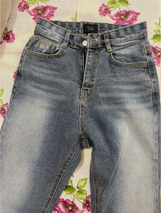Flared Jeans