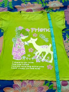 Parrot Green Used T-shirt For Girls