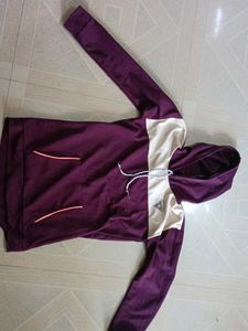 Lean Hoodie With Casual Look Wear It At Any Season