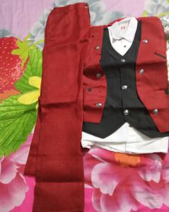 3 Piece Colrhing Set And Good Fabric Clothes