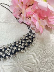 Crystal studded stylish choker