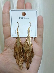 Fashionable golden Dangle Earrings