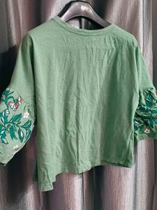 Green Floral Sleeve crop Top
