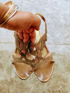 Sandal