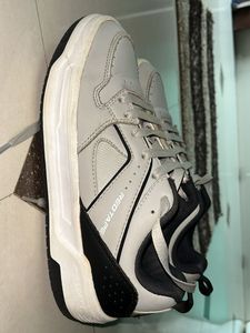 Like New | Red Tape Casual Sneakers - Size 6