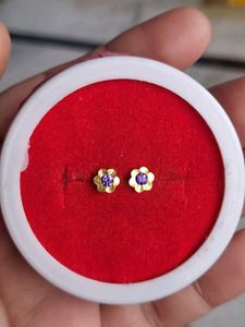 Beautiful New Shaining Stone Flower Studs