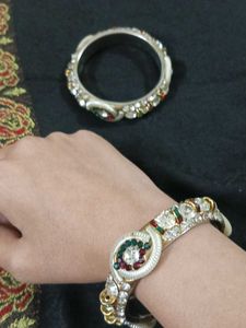 Bangles (Kdhe)