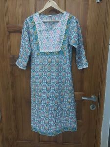 Elegant Printed Kurta With Lower