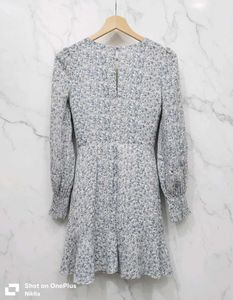 Floral Wrap Dress - Chic &amp; Stylish