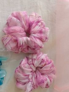 Chic Scrunchies &amp; Pouch Set