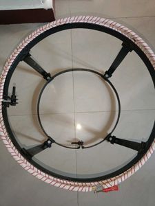 Aari Stand With Ring
