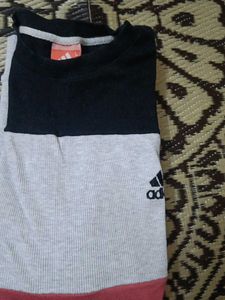 Adidas Colorblock sweat Shirt