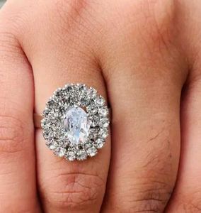 Elegant Silver Ring