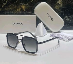 D'YAVOL Square Sunglasses