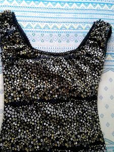 Sleeveless Black N Yellow Top