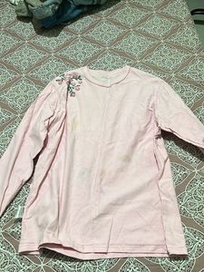 sweatshirt and printed tshirt