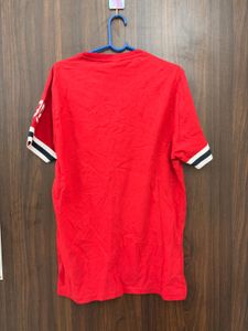 Red Chicago Graphic Tee + a basic te