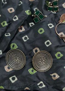 set of 4 earrings