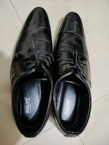 Bukit Professional Black Job Shoes