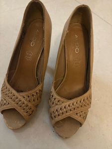 Aldo beige heels
