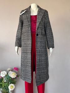 Chic Plaid overCoat FIXED RATE NO BARGAINING