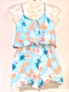 🎄Buy 1, Get 1 Free🎁Size S/ M Floral Print Romper