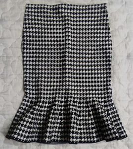 Houndstooth Ruffle Hem Skirt