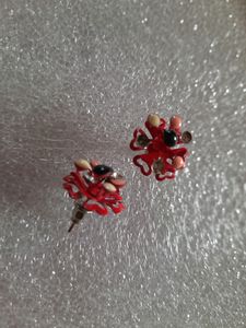 3 set of stud earrings