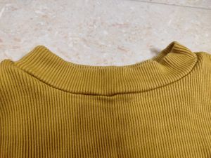 Ribbed Crop Top