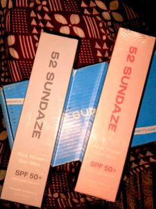 2pcs*52 Sundaze SPF 50+ Sunscreen Mist Combo💜