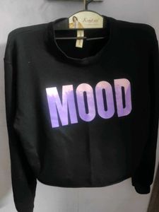 A Super Cute Black Full Sleeve Crop Top
