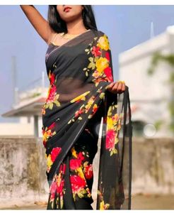 Black Saree😇😇😇