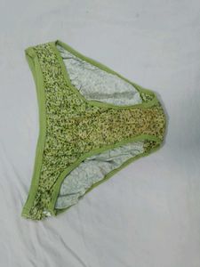 Preloved  Briefs