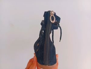 Black Sandal With Back Zip. Size-5