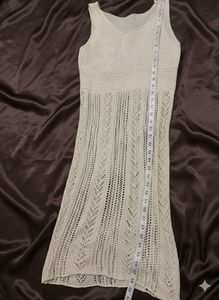 Beach find! Elegant Knit Crochet Bodycon Midi Dres