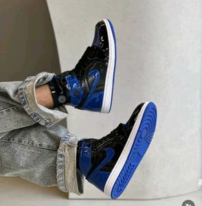 AIR JORDANS RETRO 1 PATENT