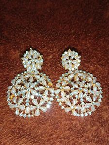 Pearl Floral Earrings
