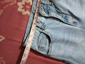 Straight Fit Jeans For Women Best Quality.Not Used