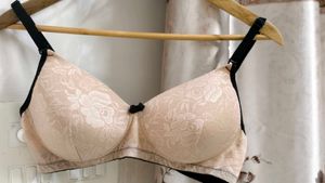 3 Floral Lace Bra