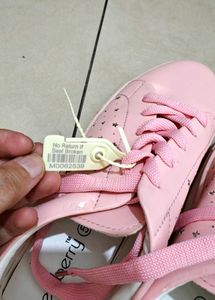 Free Shirt + Brand New Dressberry Sneakers
