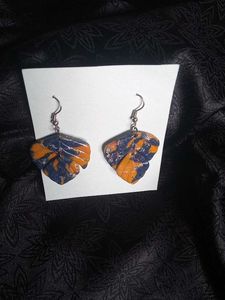 Leaf Patterned Dangle Earrings