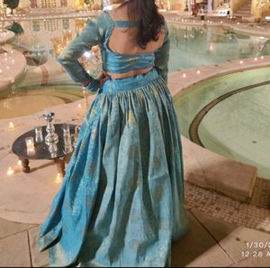 💙 Blue Banarasi Lehenga With Cancan Skirt
